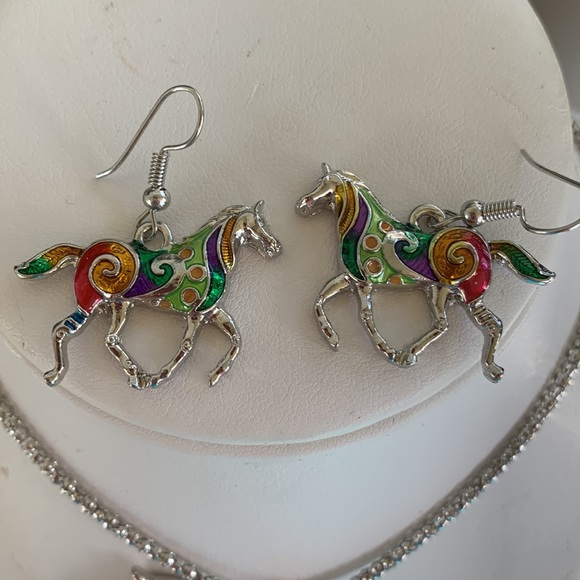 Colourful enamel Horse choker necklace with matching earrings SET new - Picture 2 of 12